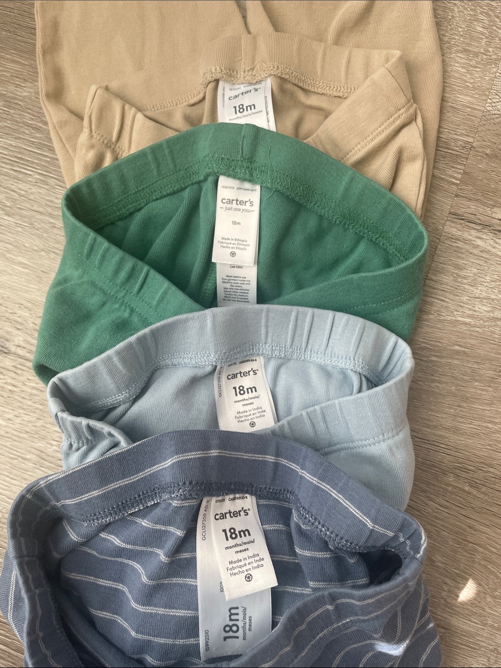 Carter’s bottoms bundle size 18 months - Picture 2 of 4